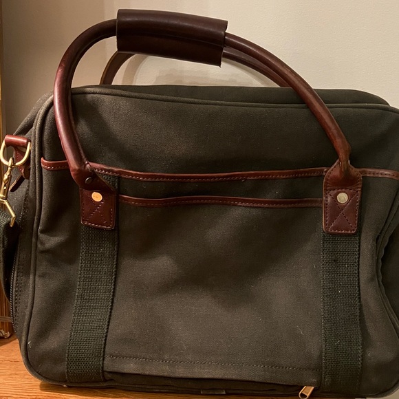 Orvis Dark green canvas and Leather Bat and Kill carryon bag. - Picture 5 of 13